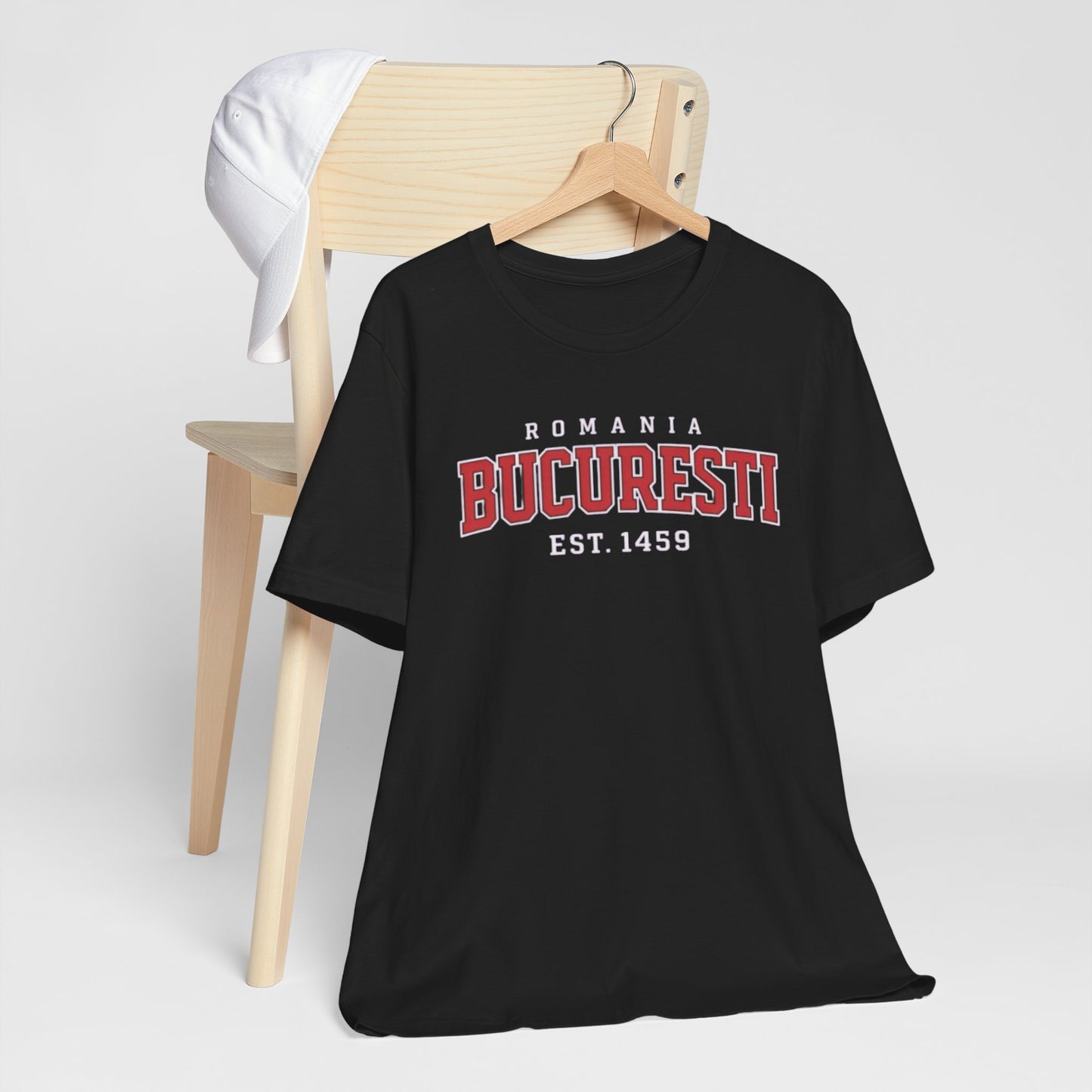 Tricou Bucuresti Romania – Vintage Collegiate Est. 1459 Tee
