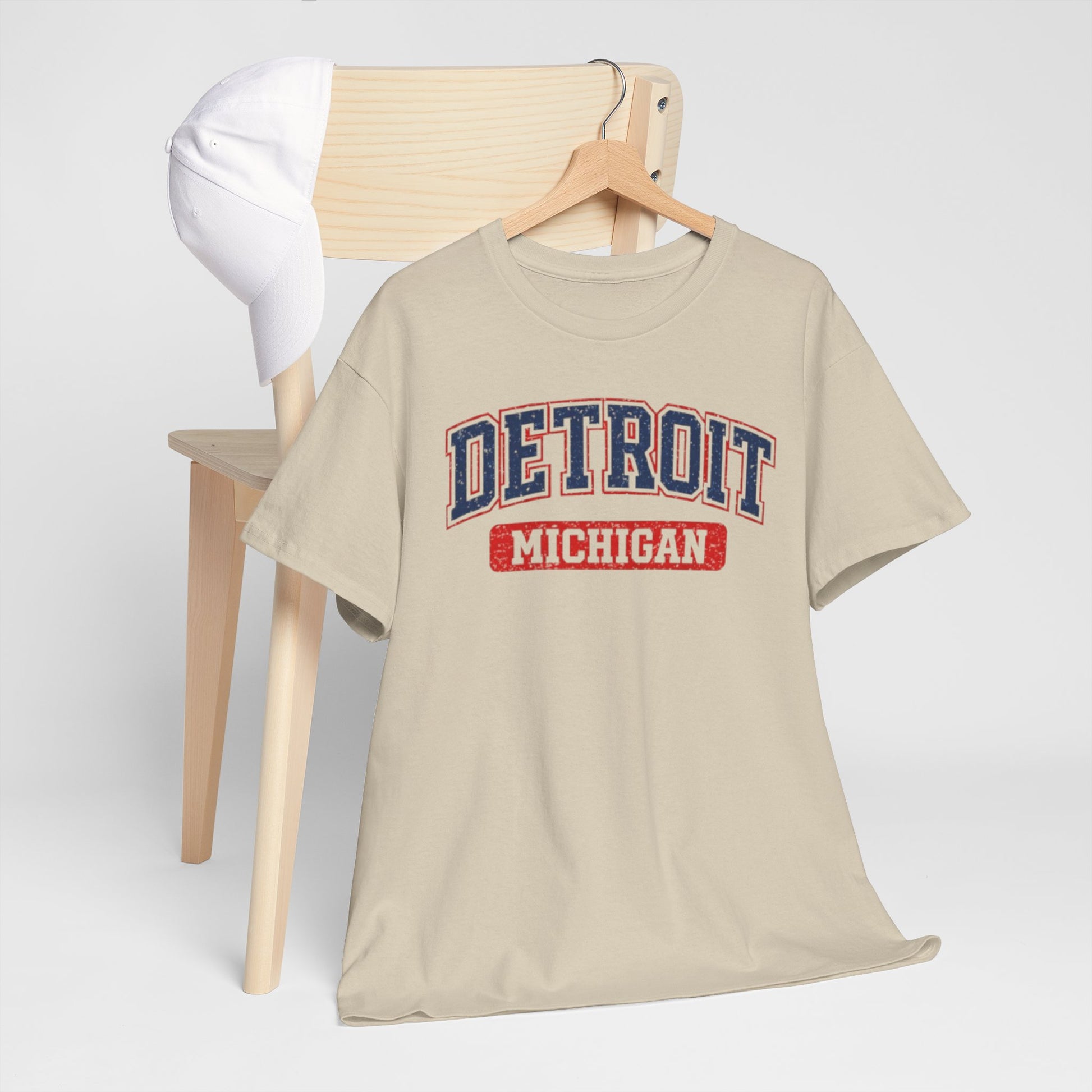 Gray Detroit Michigan Vintage Collegiate T-Shirt Vintage city tee  College style