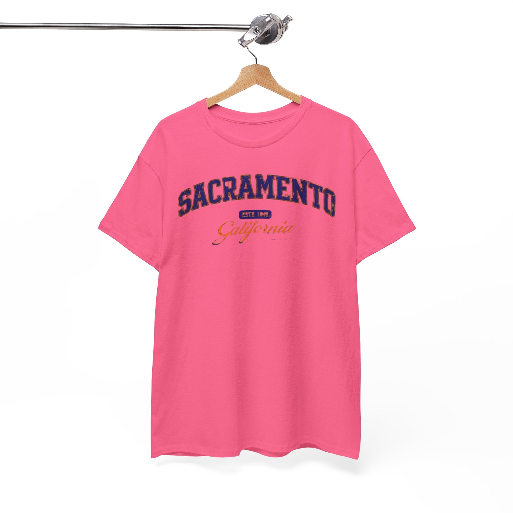 White Smoke Sacramento California Vintage Arch Tee — City  Graphic T-Shirt