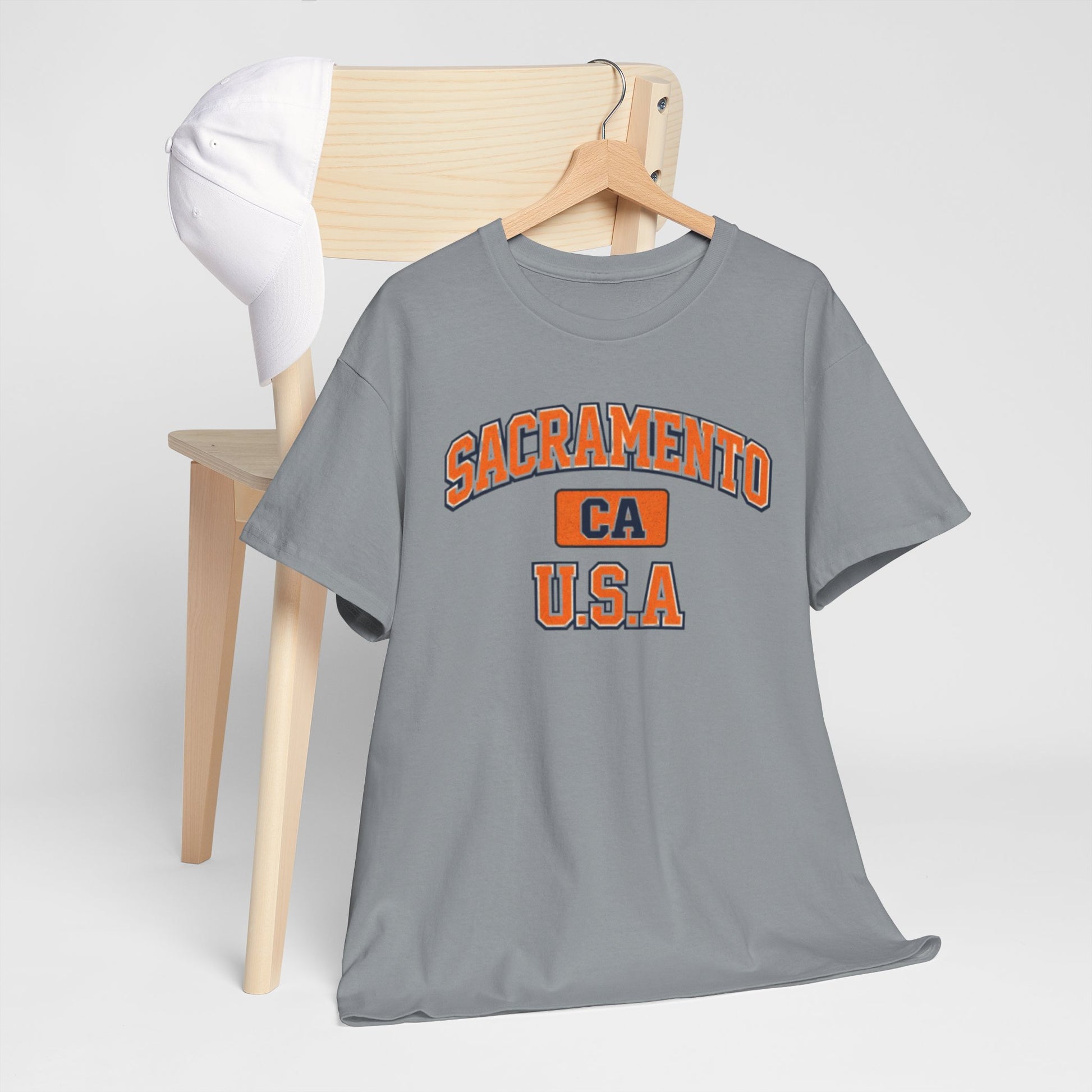 Lavender Sacramento CA USA Vintage Collegiate T-Shirt