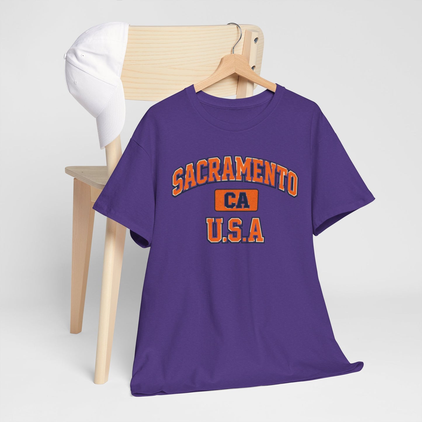 Lavender Sacramento CA USA Vintage Collegiate T-Shirt