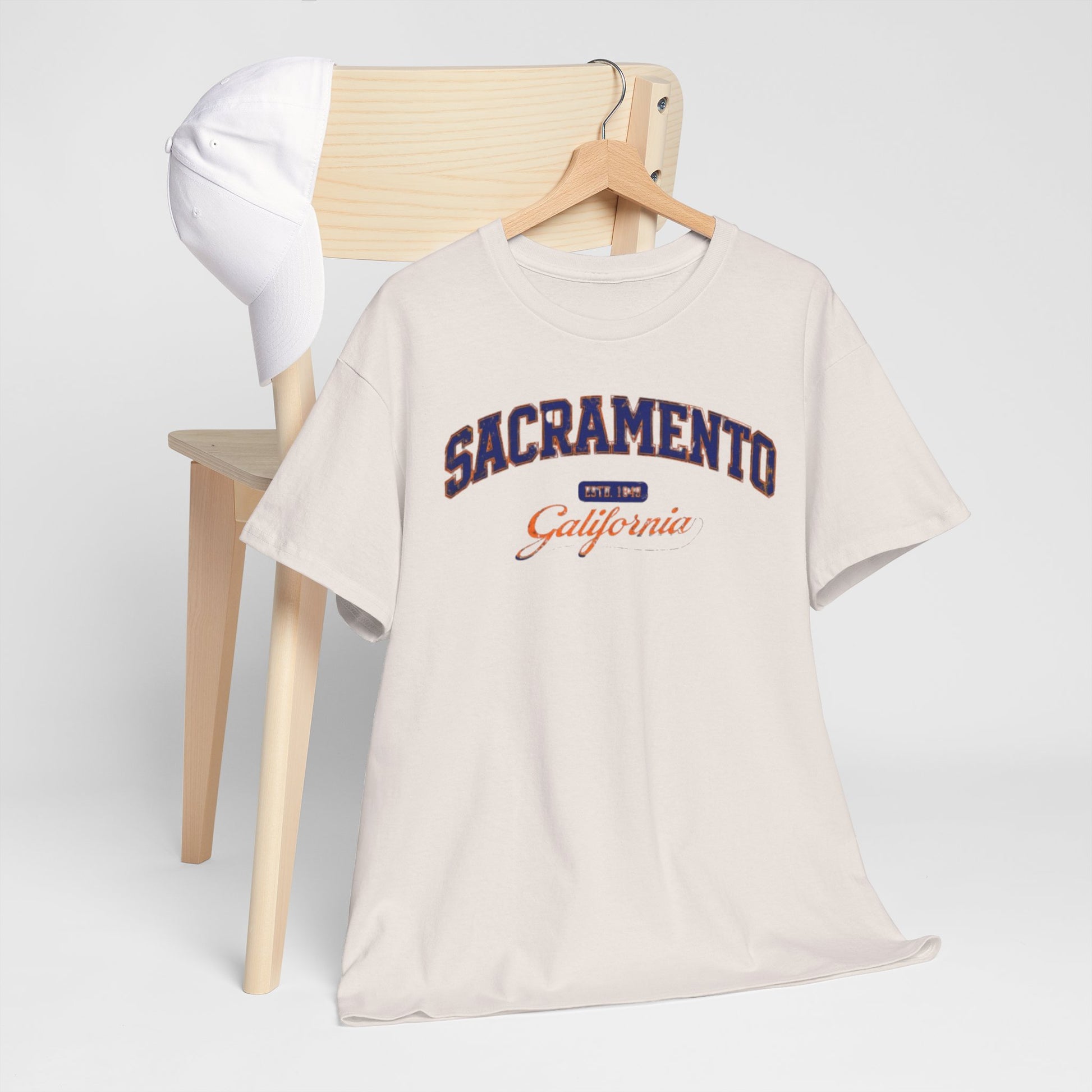 Light Gray Sacramento California Vintage Arch Tee — City  Graphic T-Shirt