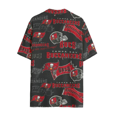 tampa-bay-buccaneers-womens-hawaii-shirt-rayon red pewter football outfit detail