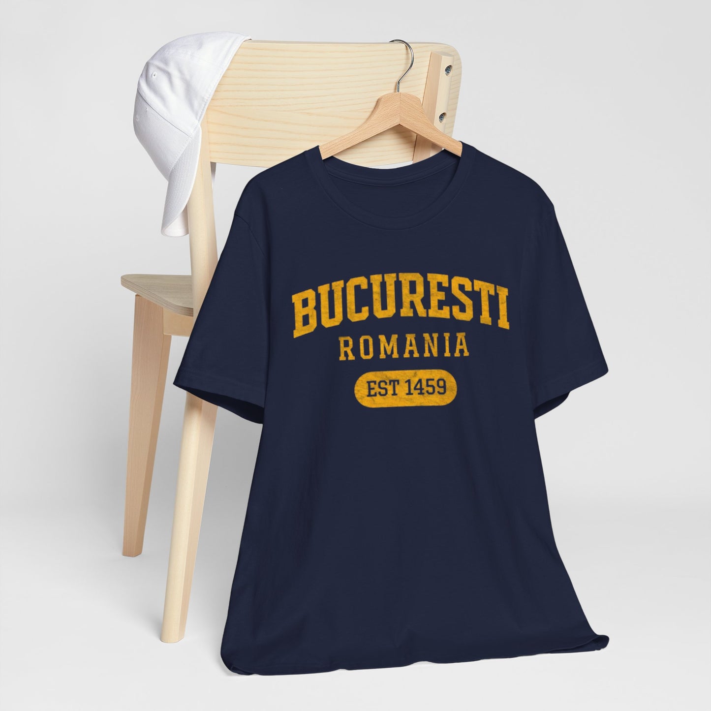 Tricou Bucuresti Romania EST 1459 — Tricou Vintage Collegiate City