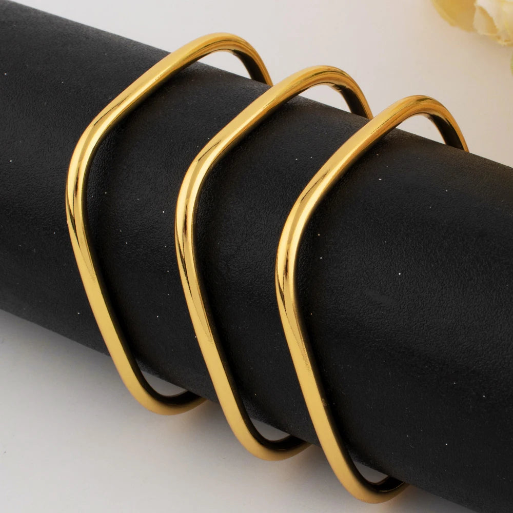 Black 316L stainless steel gold-plated bracelet Fashion Personality Simple Punk Retro Hip-hop High Temperament Bracelet