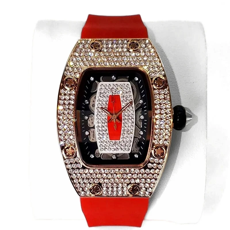 White Smoke 2025 Hot Selling Green Watch For Women Fashion Tonneau Quartz Clock Ladies Elegant Iced Diamond Jewelry Wrist Watch Girl Gift
