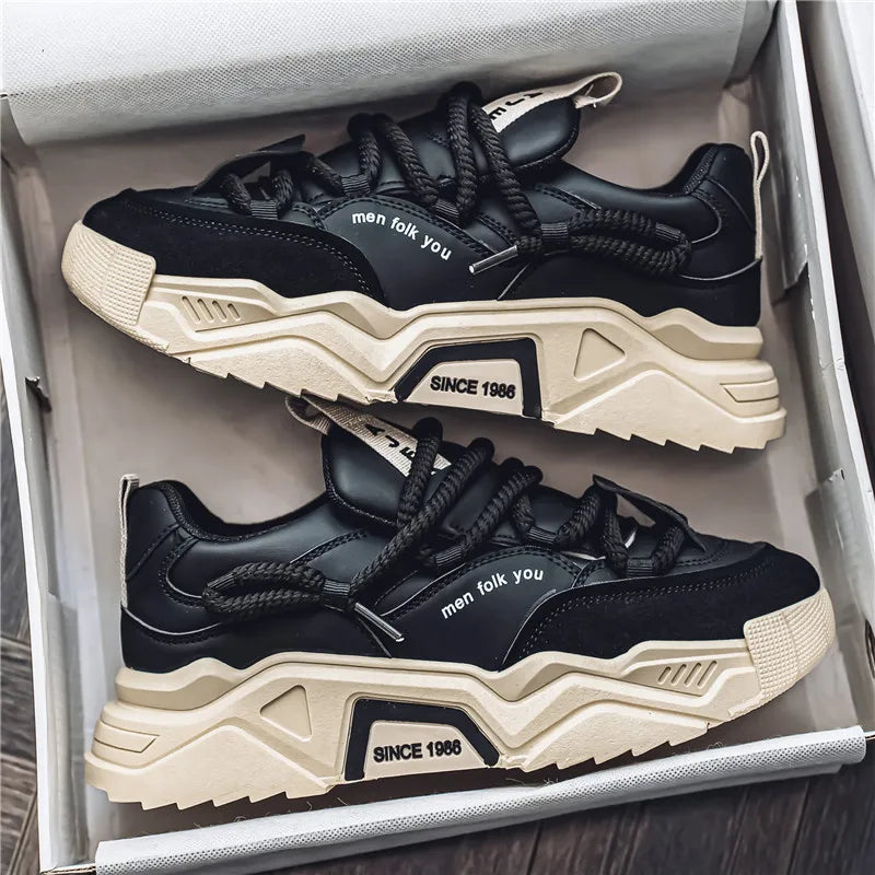 Outdoor Sneakers / Rugged Streetwear / Chunky Trail Style