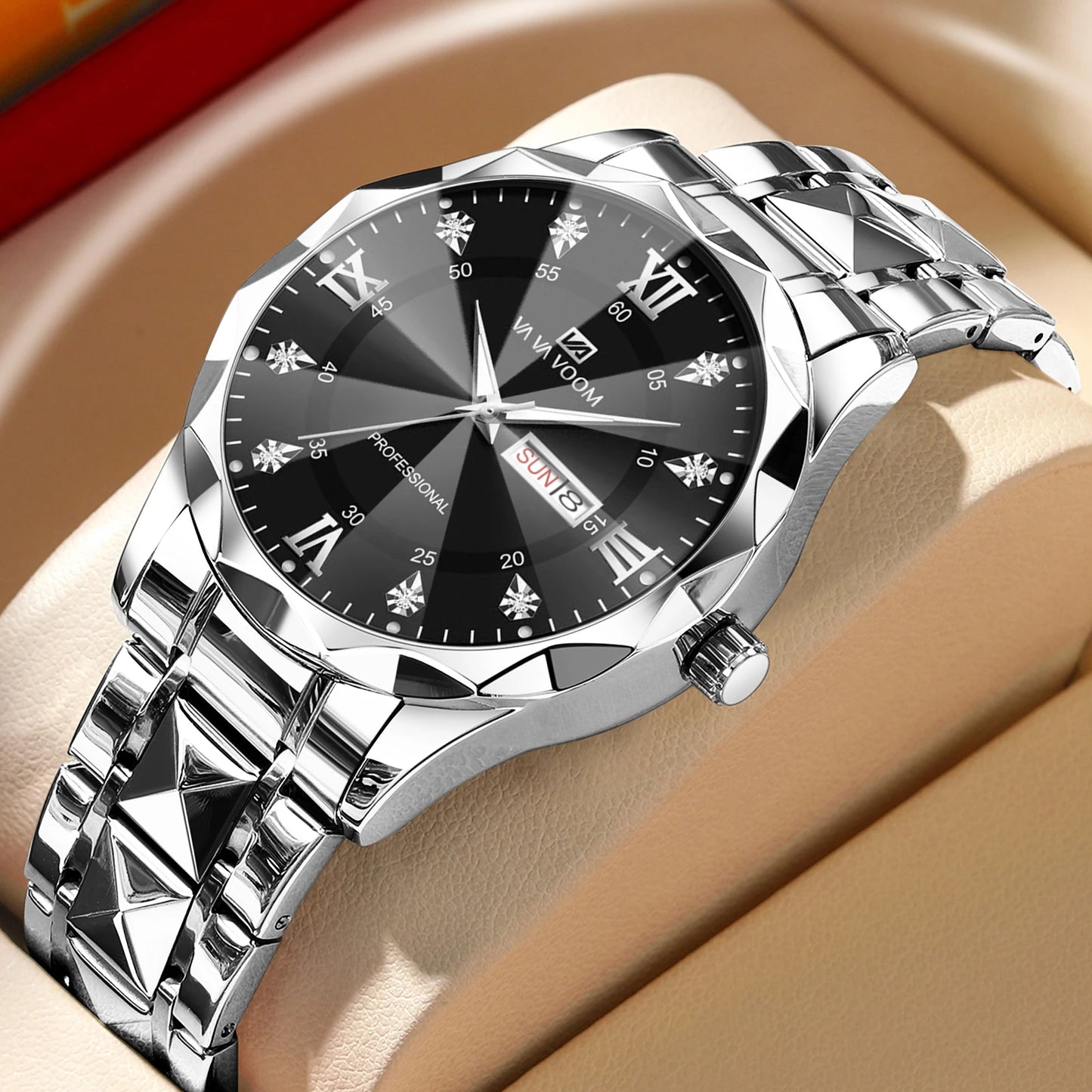 Rosy Brown 2024 New Men's Watch Fashion Rivet Stainless Steel Strap Luxury Water Diamond Diamond Luminous Blue Gold Dial Business Men Watch