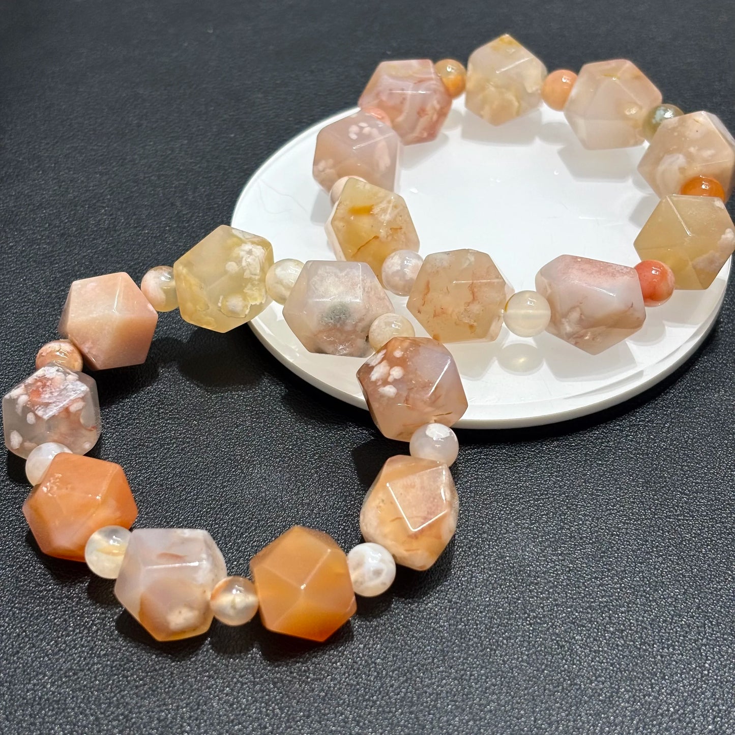 Dark Slate Gray Natural Original Color Cherry Blossom Agate Cherry Blossom Pattern Beaded Bracelet with Unique Texture, Elastic Style, Adjustable Length, Large Beads, Unique Design, Trendy, Original Design, Suitable for Daily Wear