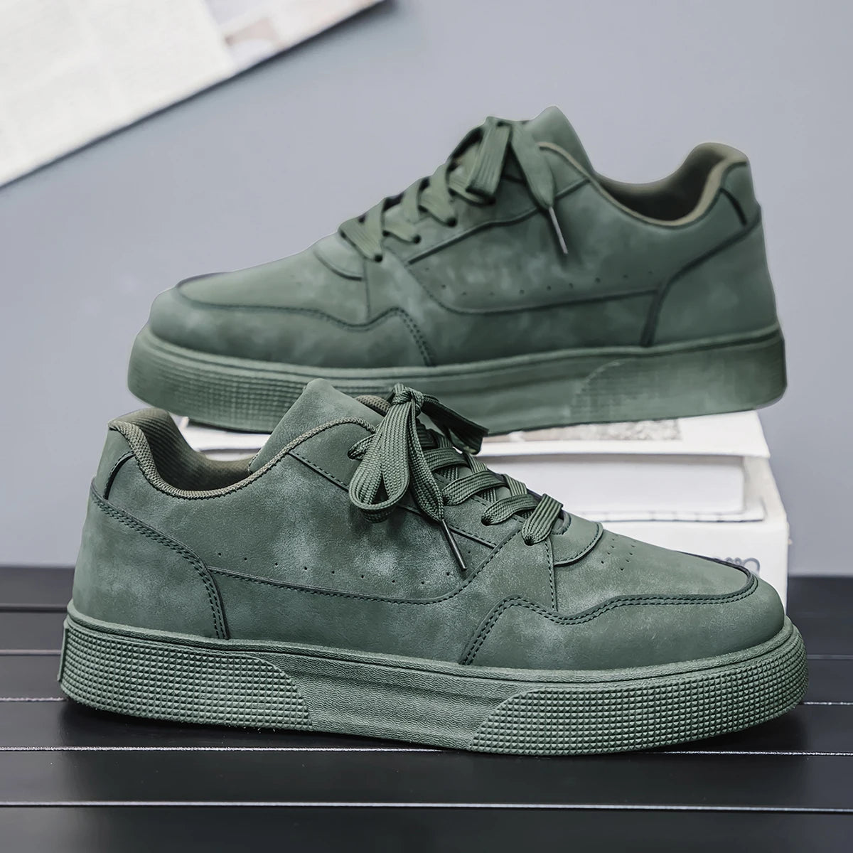 Men’s Minimalist Sneakers – Casual Streetwear Shoes streetwear fashion product image 3