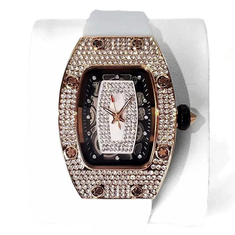 White Smoke 2025 Hot Selling Green Watch For Women Fashion Tonneau Quartz Clock Ladies Elegant Iced Diamond Jewelry Wrist Watch Girl Gift