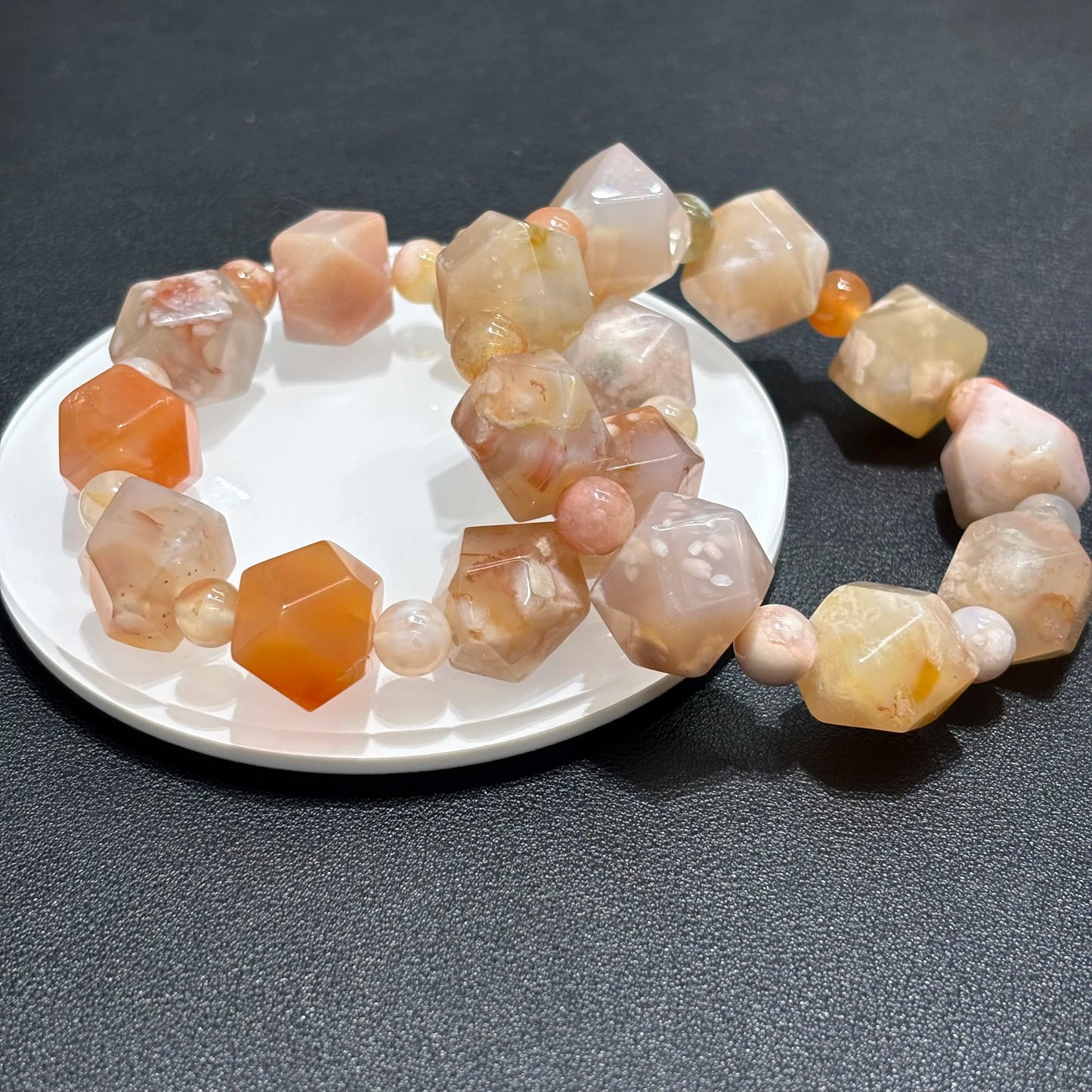 Dim Gray Natural Original Color Cherry Blossom Agate Cherry Blossom Pattern Beaded Bracelet with Unique Texture, Elastic Style, Adjustable Length, Large Beads, Unique Design, Trendy, Original Design, Suitable for Daily Wear