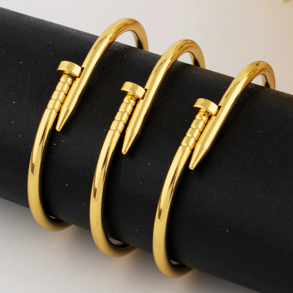 Black 316L stainless steel gold-plated bracelet Fashion Personality Simple Punk Retro Hip-hop High Temperament Bracelet