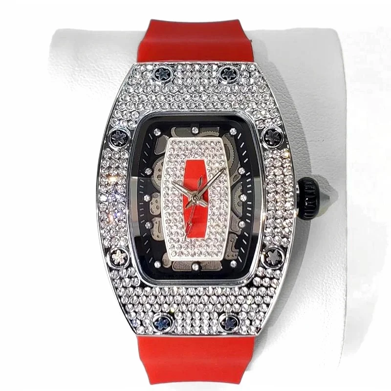 White Smoke 2025 Hot Selling Green Watch For Women Fashion Tonneau Quartz Clock Ladies Elegant Iced Diamond Jewelry Wrist Watch Girl Gift