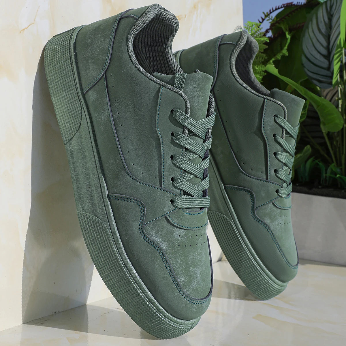 Men’s Minimalist Sneakers – Casual Streetwear Shoes