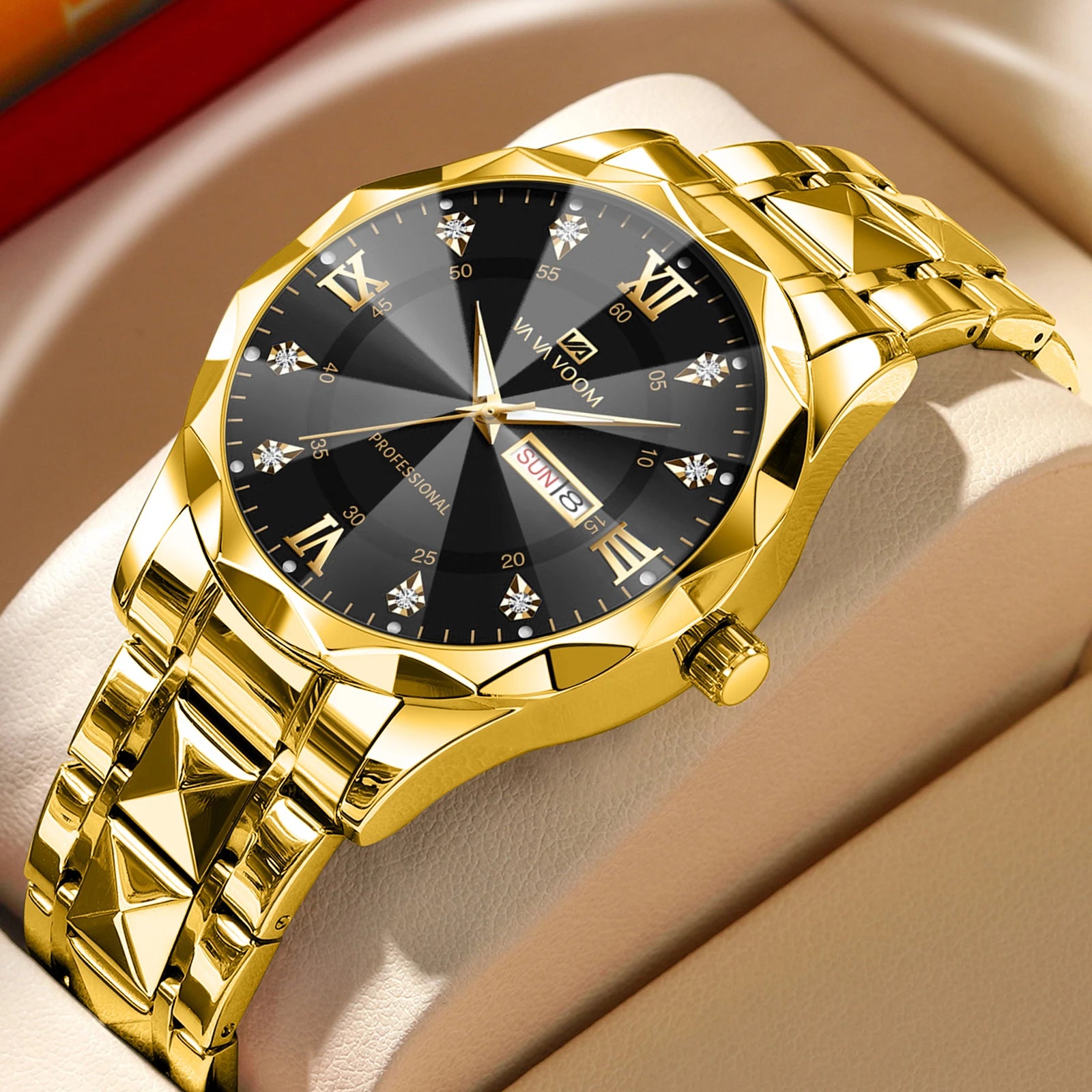 Dark Khaki 2024 New Men's Watch Fashion Rivet Stainless Steel Strap Luxury Water Diamond Diamond Luminous Blue Gold Dial Business Men Watch