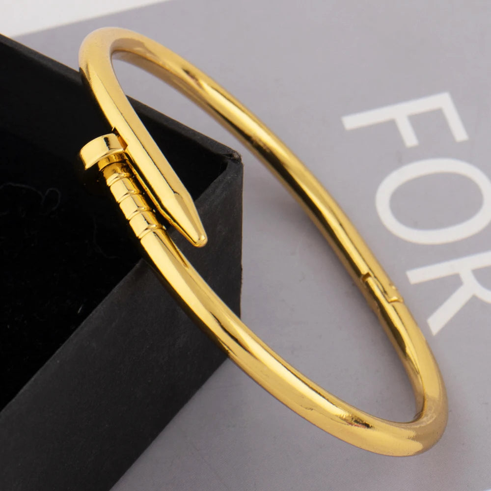Black 316L stainless steel gold-plated bracelet Fashion Personality Simple Punk Retro Hip-hop High Temperament Bracelet