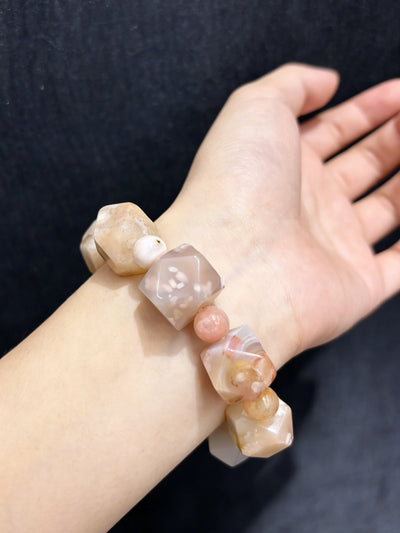 Dark Slate Gray Natural Original Color Cherry Blossom Agate Cherry Blossom Pattern Beaded Bracelet with Unique Texture, Elastic Style, Adjustable Length, Large Beads, Unique Design, Trendy, Original Design, Suitable for Daily Wear